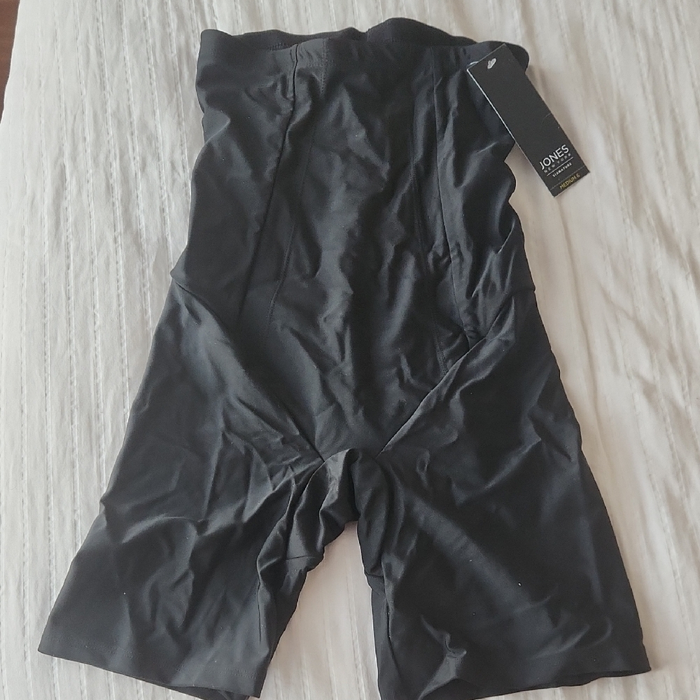 Jones New York Hi-Waist Thigh Slimmer M